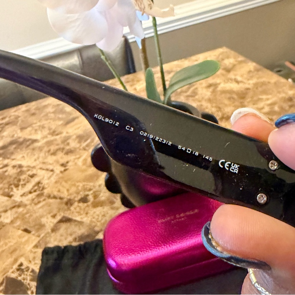 ⭐️⭐️NWOT  Kurt Geiger London “ BE KIND” Cat Eye Sunglasses - Picture 4 of 11